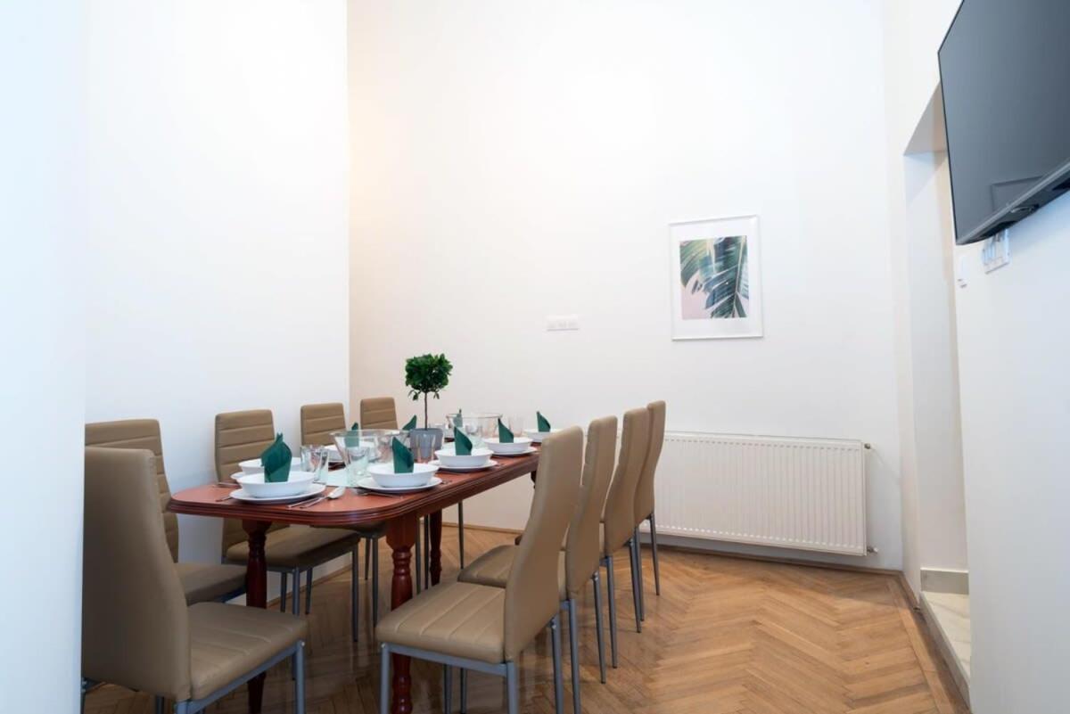 Ultra Central Large Stylish Apartment Βουδαπέστη Εξωτερικό φωτογραφία
